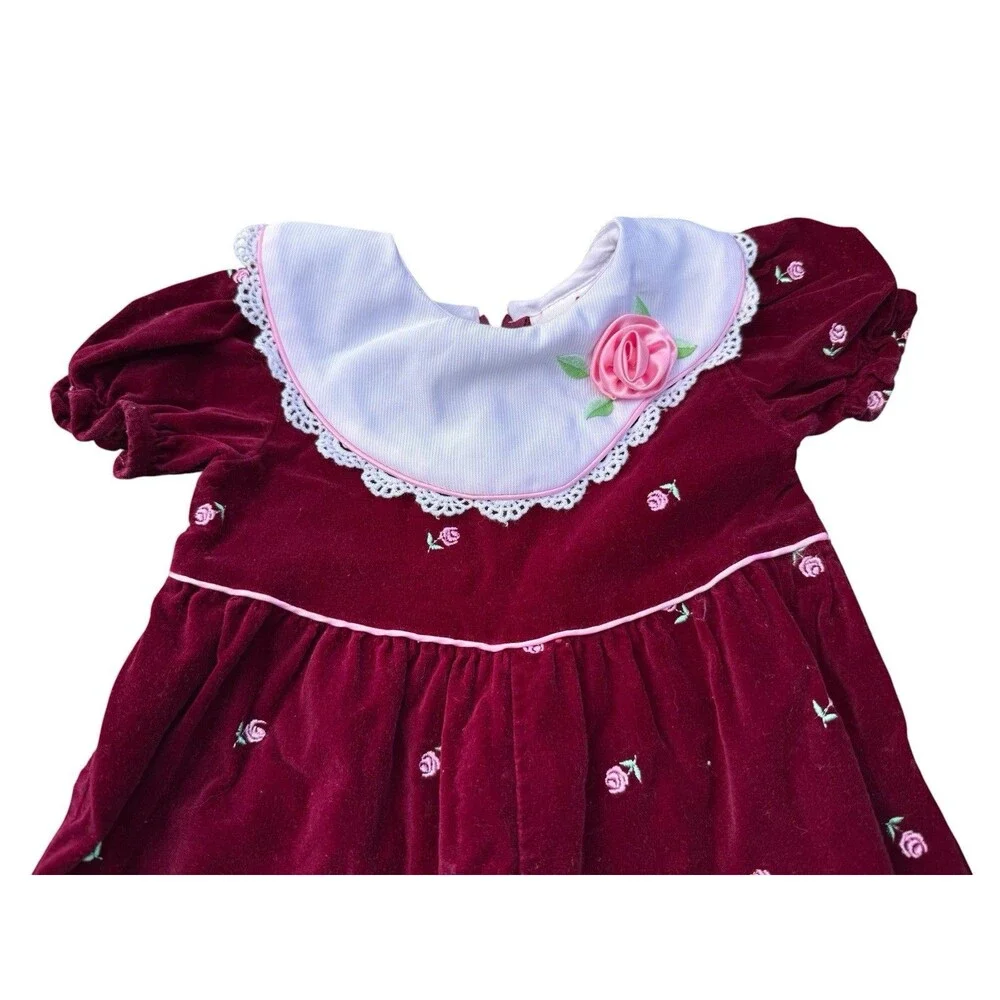 VTG Baby Togs Red Velvet Baby Romper Size 12 Months With Collar -embroidered